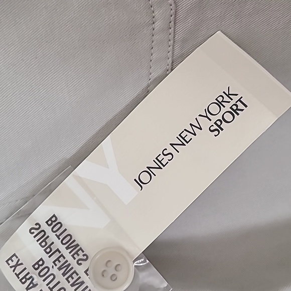 NWT Jones NY Sport cotton shorts with pockets, size 16 - Picture 5 of 9